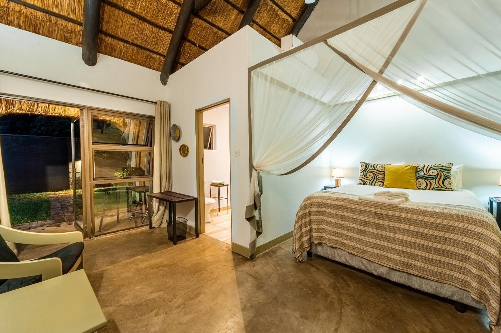 Nguni Lodge Виктория Фолс Екстериор снимка