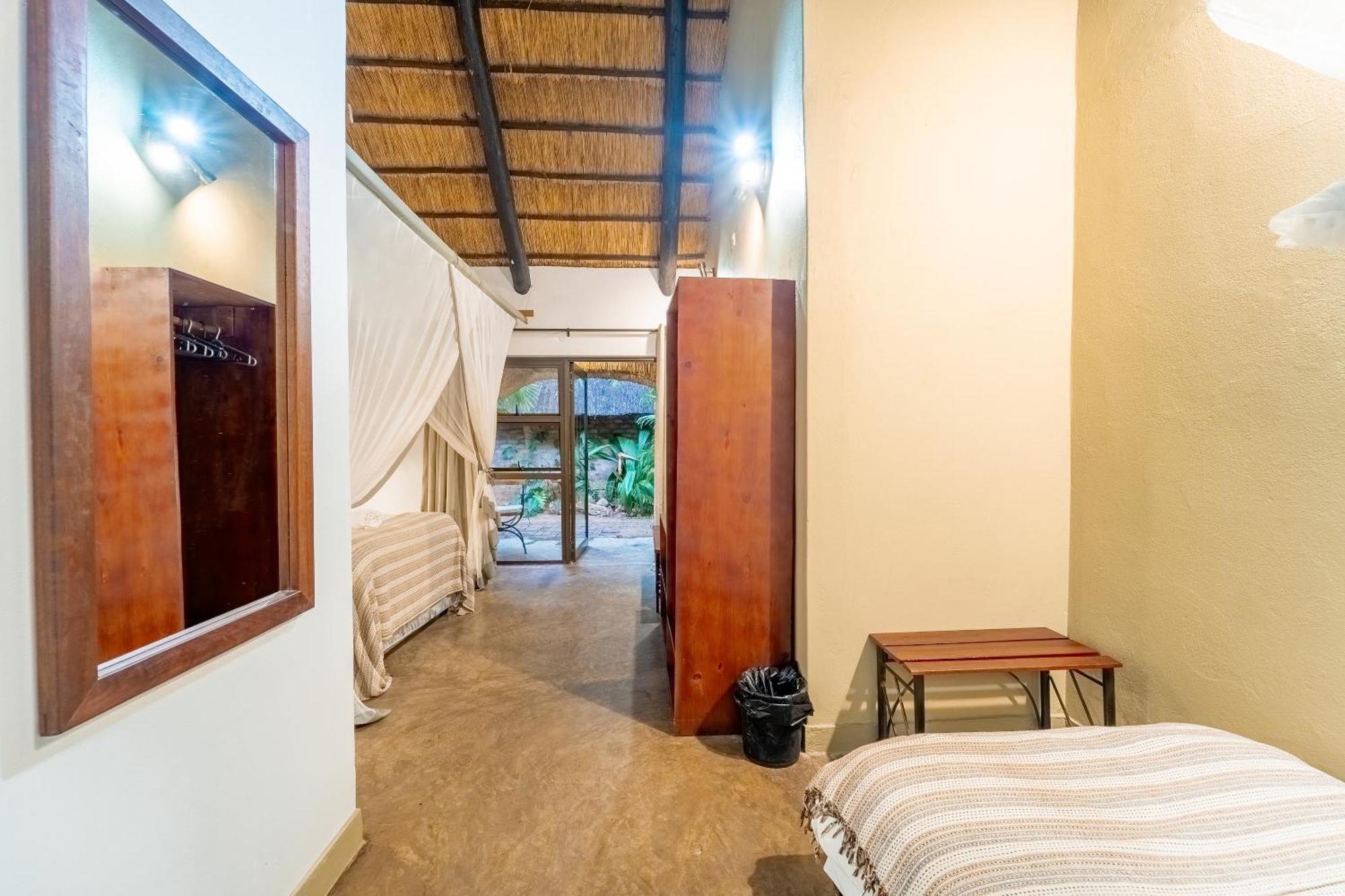 Nguni Lodge Виктория Фолс Екстериор снимка