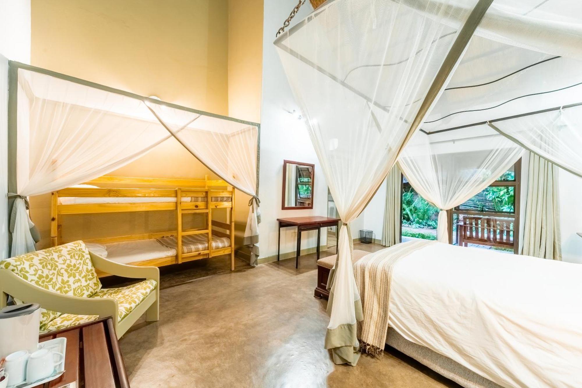 Nguni Lodge Виктория Фолс Екстериор снимка