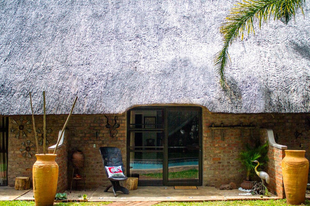 Nguni Lodge Виктория Фолс Екстериор снимка
