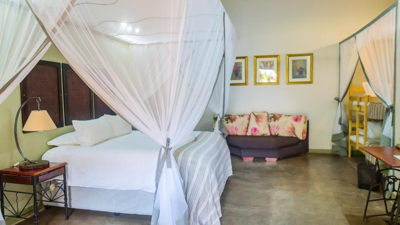 Nguni Lodge Виктория Фолс Екстериор снимка